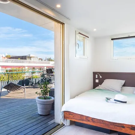 Duplex With Rooftop And Sea View Palm Apartment