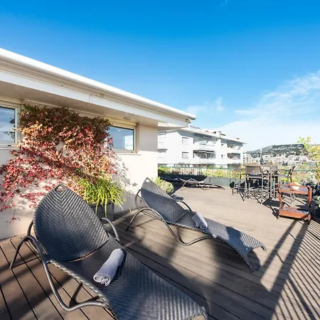 Duplex With Rooftop And Sea View Palm Apartment Cannes